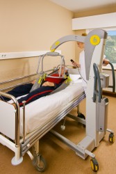 Mobile lift 2600 (Victor) ; Mobile lift with tilting spreader bar 2610 (Victor) - SureHands Patient lift hoist