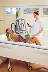 Mobile lift 2600 (Victor) ; Mobile lift with tilting spreader bar 2610 (Victor) - SureHands Patient lift hoist
