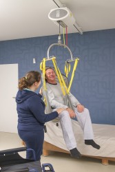 Ceiling lift - with motor fixed on the rail ; Standard spreader bar - SureHands Patient lift hoist